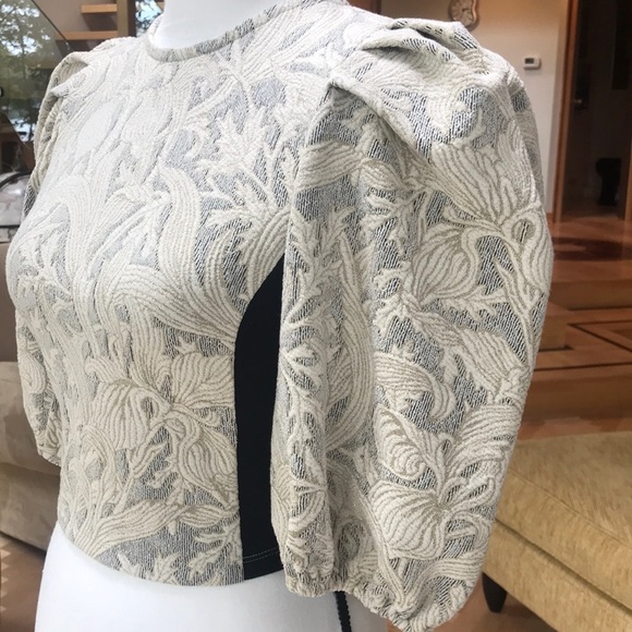 BEBE STUNNING ! Gold & Black Stretch Crop Top S 🌺 - Picture 5 of 13